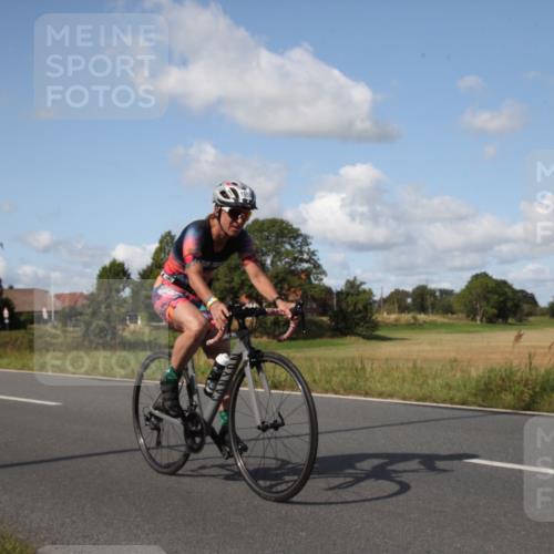 25.08.2024 - Elbe Triathlon Hamburg Fuchs,  Jonas http://msf.ph/oto/6827359 25.08.2024 10:52:37 Radfahren 1480, 1599, 1558, 642, 1518, 1515, 798 meine-sportfotos.de