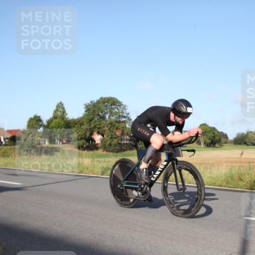 25.08.2024 - Elbe Triathlon Hamburg Fuchs,  Jonas http://msf.ph/oto/6827360 25.08.2024 09:11:19 Radfahren 270, 47, 318, 226 meine-sportfotos.de