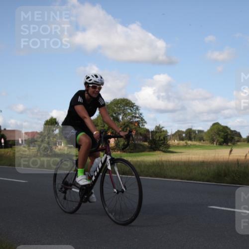 25.08.2024 - Elbe Triathlon Hamburg Fuchs,  Jonas http://msf.ph/oto/6827364 25.08.2024 10:52:32 Radfahren 796, 1480, 1599, 1558, 642 meine-sportfotos.de