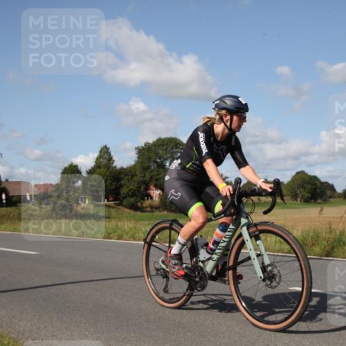 25.08.2024 - Elbe Triathlon Hamburg Fuchs,  Jonas http://msf.ph/oto/6827399 25.08.2024 10:51:52 Radfahren 1564, 1505, 606, 1587, 735, 518 meine-sportfotos.de