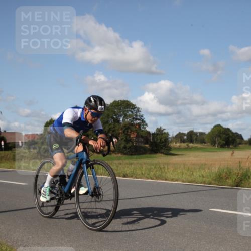 25.08.2024 - Elbe Triathlon Hamburg Fuchs,  Jonas http://msf.ph/oto/6827409 25.08.2024 10:51:50 Radfahren 756, 1564, 1505, 606, 1587, 735, 518 meine-sportfotos.de