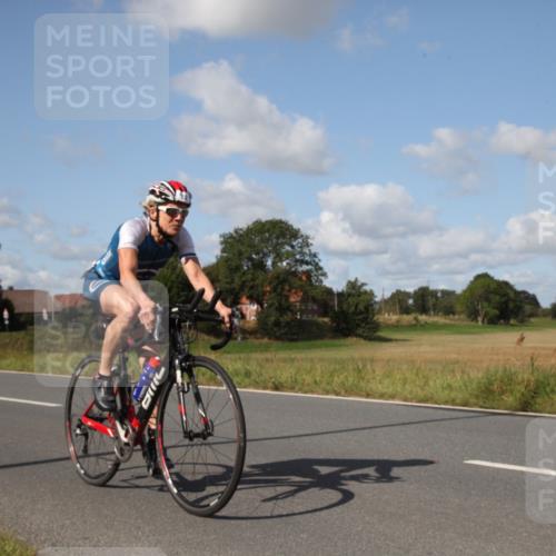 25.08.2024 - Elbe Triathlon Hamburg Fuchs,  Jonas http://msf.ph/oto/6827464 25.08.2024 10:51:10 Radfahren 1548, 737, 1502, 552, 1555, 733, 1565 meine-sportfotos.de