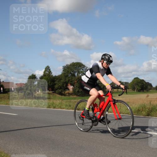 25.08.2024 - Elbe Triathlon Hamburg Fuchs,  Jonas http://msf.ph/oto/6827475 25.08.2024 10:51:05 Radfahren 1548, 737, 1502, 552 meine-sportfotos.de