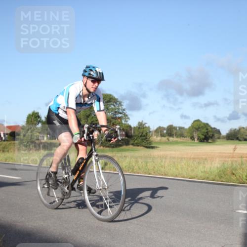 25.08.2024 - Elbe Triathlon Hamburg Fuchs,  Jonas http://msf.ph/oto/6827525 25.08.2024 09:14:00 Radfahren 286, 33, 317 meine-sportfotos.de