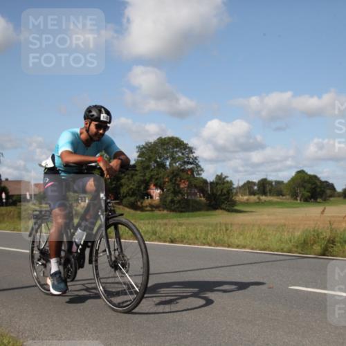 25.08.2024 - Elbe Triathlon Hamburg Fuchs,  Jonas http://msf.ph/oto/6827526 25.08.2024 10:50:10 Radfahren 1592, 626 meine-sportfotos.de