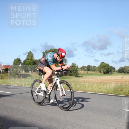 25.08.2024 - Elbe Triathlon Hamburg Fuchs,  Jonas http://msf.ph/oto/6827532 25.08.2024 09:14:02 Radfahren 286, 33, 317, 137, 114 meine-sportfotos.de
