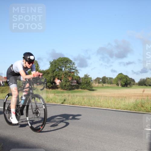25.08.2024 - Elbe Triathlon Hamburg Fuchs,  Jonas http://msf.ph/oto/6827540 25.08.2024 09:14:08 Radfahren 317, 137, 114, 163, 385, 271, 305 meine-sportfotos.de