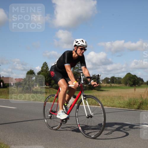 25.08.2024 - Elbe Triathlon Hamburg Fuchs,  Jonas http://msf.ph/oto/6827546 25.08.2024 10:49:59 Radfahren 1849, 1495, 797, 1592 meine-sportfotos.de