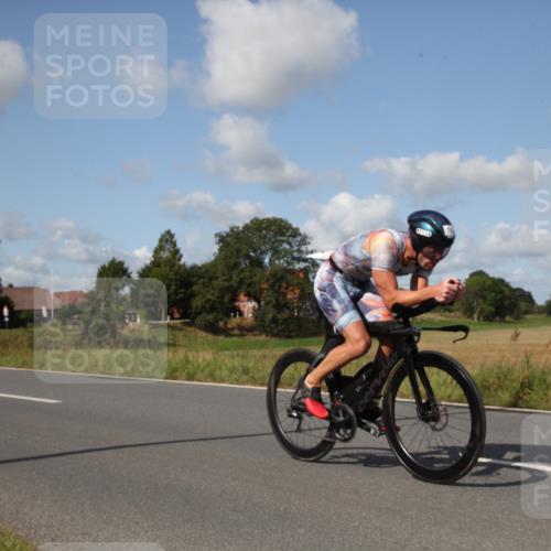 25.08.2024 - Elbe Triathlon Hamburg Fuchs,  Jonas http://msf.ph/oto/6827549 25.08.2024 10:49:53 Radfahren 671, 767, 1849 meine-sportfotos.de