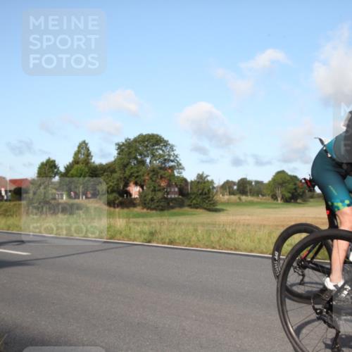 25.08.2024 - Elbe Triathlon Hamburg Fuchs,  Jonas http://msf.ph/oto/6827626 25.08.2024 09:15:50 Radfahren 66, 44, 223, 231, 82 meine-sportfotos.de