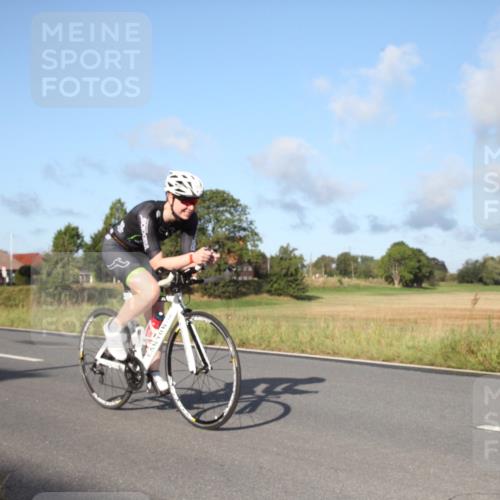 25.08.2024 - Elbe Triathlon Hamburg Fuchs,  Jonas http://msf.ph/oto/6827638 25.08.2024 09:16:07 Radfahren 133, 144, 249, 359 meine-sportfotos.de