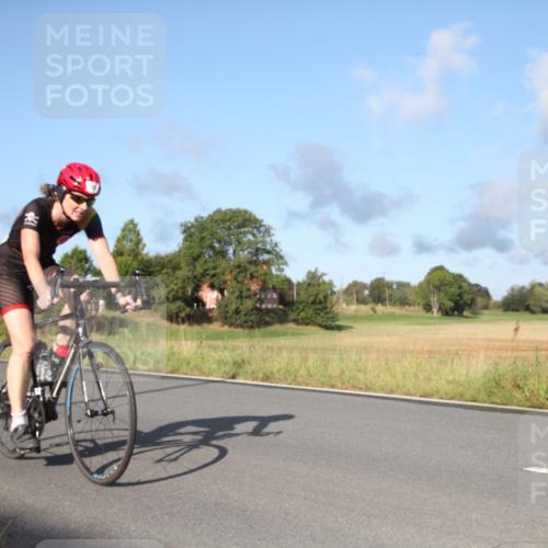 25.08.2024 - Elbe Triathlon Hamburg Fuchs,  Jonas http://msf.ph/oto/6827653 25.08.2024 09:16:22 Radfahren 177, 78, 181, 67, 330, 101, 72 meine-sportfotos.de