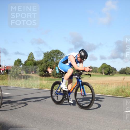 25.08.2024 - Elbe Triathlon Hamburg Fuchs,  Jonas http://msf.ph/oto/6827679 25.08.2024 09:16:37 Radfahren 127, 118, 254, 123, 173, 314 meine-sportfotos.de