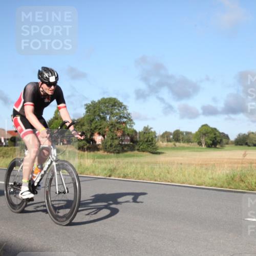 25.08.2024 - Elbe Triathlon Hamburg Fuchs,  Jonas http://msf.ph/oto/6827695 25.08.2024 09:17:02 Radfahren 277, 59 meine-sportfotos.de