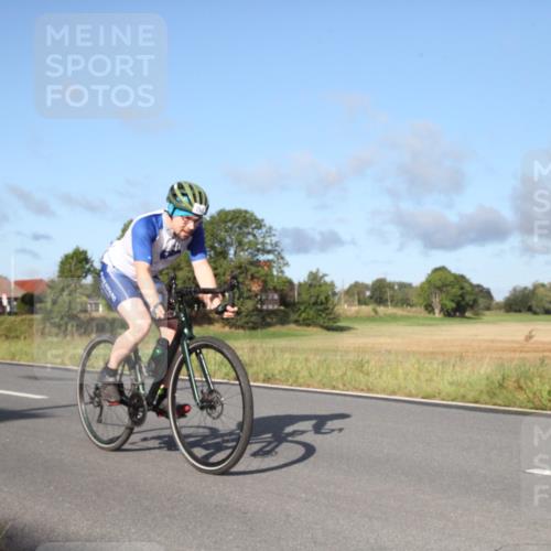 25.08.2024 - Elbe Triathlon Hamburg Fuchs,  Jonas http://msf.ph/oto/6827715 25.08.2024 09:17:49 Radfahren 289, 323, 265, 71 meine-sportfotos.de