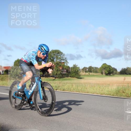 25.08.2024 - Elbe Triathlon Hamburg Fuchs,  Jonas http://msf.ph/oto/6827721 25.08.2024 09:17:56 Radfahren 71, 229, 187 meine-sportfotos.de