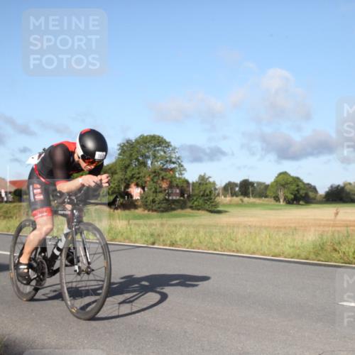 25.08.2024 - Elbe Triathlon Hamburg Fuchs,  Jonas http://msf.ph/oto/6827725 25.08.2024 09:18:02 Radfahren 229, 187, 391 meine-sportfotos.de