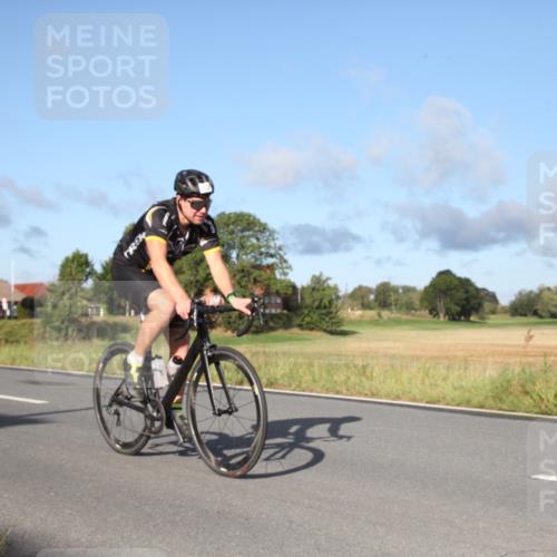 25.08.2024 - Elbe Triathlon Hamburg Fuchs,  Jonas http://msf.ph/oto/6827731 25.08.2024 09:18:12 Radfahren 391, 326, 107, 339, 234 meine-sportfotos.de