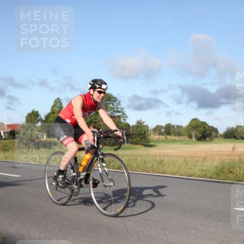 25.08.2024 - Elbe Triathlon Hamburg Fuchs,  Jonas http://msf.ph/oto/6827743 25.08.2024 09:18:31 Radfahren 119, 228, 73, 50, 242 meine-sportfotos.de