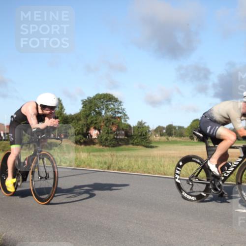 25.08.2024 - Elbe Triathlon Hamburg Fuchs,  Jonas http://msf.ph/oto/6827798 25.08.2024 09:19:53 Radfahren 281, 99, 38, 48 meine-sportfotos.de