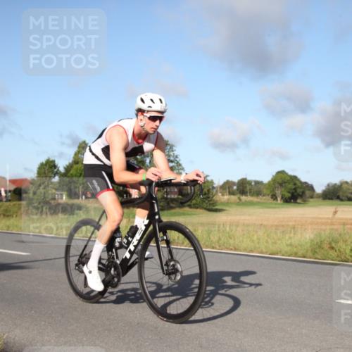 25.08.2024 - Elbe Triathlon Hamburg Fuchs,  Jonas http://msf.ph/oto/6827804 25.08.2024 09:20:06 Radfahren 232, 172, 336 meine-sportfotos.de