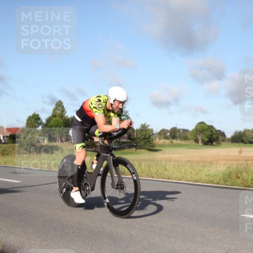 25.08.2024 - Elbe Triathlon Hamburg Fuchs,  Jonas http://msf.ph/oto/6827809 25.08.2024 09:20:09 Radfahren 232, 172, 336, 263 meine-sportfotos.de