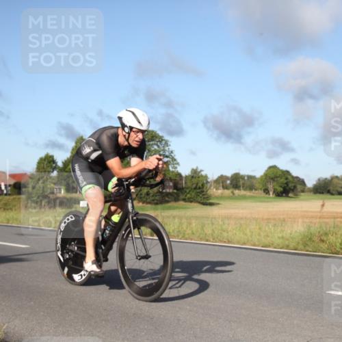 25.08.2024 - Elbe Triathlon Hamburg Fuchs,  Jonas http://msf.ph/oto/6827838 25.08.2024 09:20:38 Radfahren 224, 316, 159, 245, 80, 433 meine-sportfotos.de