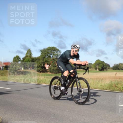 25.08.2024 - Elbe Triathlon Hamburg Fuchs,  Jonas http://msf.ph/oto/6827842 25.08.2024 09:20:40 Radfahren 316, 159, 245, 80, 433 meine-sportfotos.de