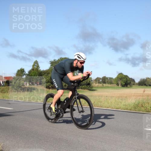 25.08.2024 - Elbe Triathlon Hamburg Fuchs,  Jonas http://msf.ph/oto/6827921 25.08.2024 09:22:09 Radfahren 213, 275, 184 meine-sportfotos.de