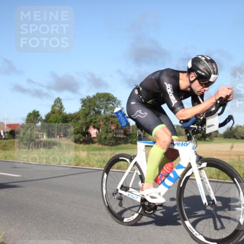 25.08.2024 - Elbe Triathlon Hamburg Fuchs,  Jonas http://msf.ph/oto/6827926 25.08.2024 09:22:17 Radfahren 184, 37, 169, 179, 62, 440 meine-sportfotos.de