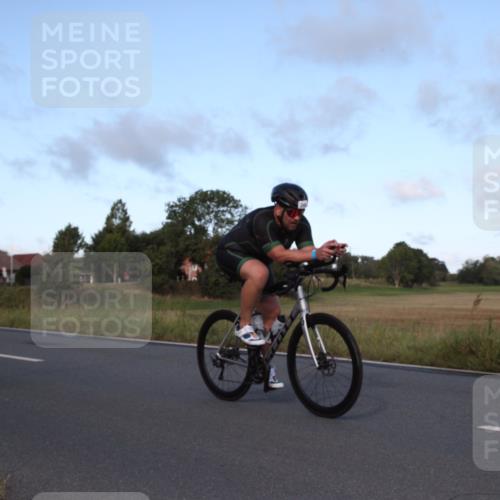 25.08.2024 - Elbe Triathlon Hamburg Fuchs,  Jonas http://msf.ph/oto/6827976 25.08.2024 09:23:14 Radfahren 105, 340, 120, 367 meine-sportfotos.de