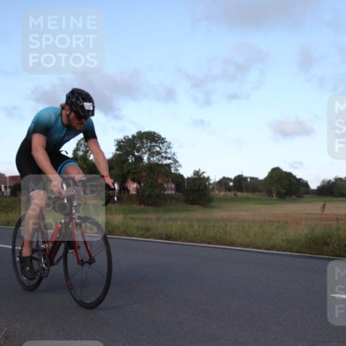 25.08.2024 - Elbe Triathlon Hamburg Fuchs,  Jonas http://msf.ph/oto/6827986 25.08.2024 09:23:25 Radfahren 367, 198, 167, 258 meine-sportfotos.de