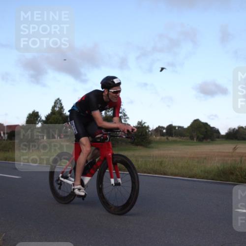 25.08.2024 - Elbe Triathlon Hamburg Fuchs,  Jonas http://msf.ph/oto/6827994 25.08.2024 09:23:36 Radfahren 86, 64, 342, 35, 153 meine-sportfotos.de