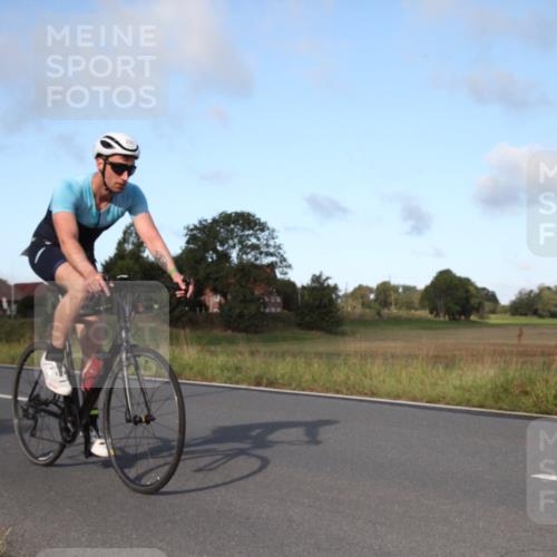 25.08.2024 - Elbe Triathlon Hamburg Fuchs,  Jonas http://msf.ph/oto/6828051 25.08.2024 09:24:39 Radfahren 419, 465, 205, 161, 160, 261, 248 meine-sportfotos.de