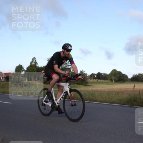 25.08.2024 - Elbe Triathlon Hamburg Fuchs,  Jonas http://msf.ph/oto/6828074 25.08.2024 09:24:53 Radfahren 349, 236, 262, 414, 338, 237, 408 meine-sportfotos.de