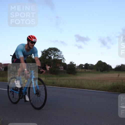 25.08.2024 - Elbe Triathlon Hamburg Fuchs,  Jonas http://msf.ph/oto/6828121 25.08.2024 09:25:54 Radfahren 77, 238, 210, 230, 202, 166 meine-sportfotos.de