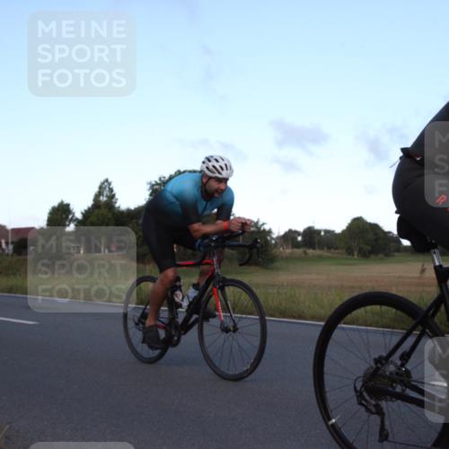 25.08.2024 - Elbe Triathlon Hamburg Fuchs,  Jonas http://msf.ph/oto/6828131 25.08.2024 09:26:01 Radfahren 210, 230, 202, 166, 222, 158 meine-sportfotos.de