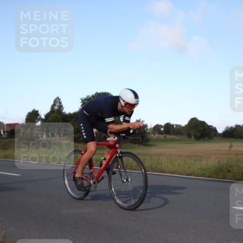 25.08.2024 - Elbe Triathlon Hamburg Fuchs,  Jonas http://msf.ph/oto/6828222 25.08.2024 09:28:10 Radfahren 150, 69, 207, 435, 417, 55, 270 meine-sportfotos.de