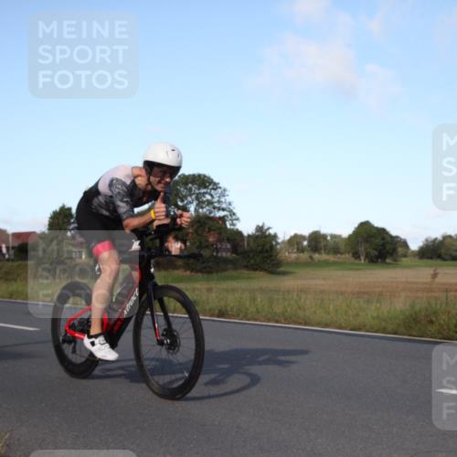 25.08.2024 - Elbe Triathlon Hamburg Fuchs,  Jonas http://msf.ph/oto/6828228 25.08.2024 09:28:13 Radfahren 207, 435, 417, 55, 270, 358, 398 meine-sportfotos.de