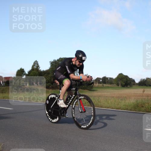 25.08.2024 - Elbe Triathlon Hamburg Fuchs,  Jonas http://msf.ph/oto/6828239 25.08.2024 09:28:20 Radfahren 270, 358, 398, 168, 143 meine-sportfotos.de
