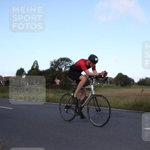 25.08.2024 - Elbe Triathlon Hamburg Fuchs,  Jonas http://msf.ph/oto/6828270 25.08.2024 09:28:46 Radfahren 388, 251, 384, 90, 290, 376, 381 meine-sportfotos.de