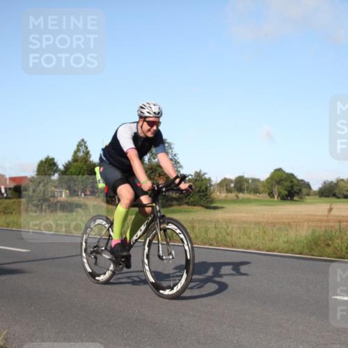 25.08.2024 - Elbe Triathlon Hamburg Fuchs,  Jonas http://msf.ph/oto/6828282 25.08.2024 09:28:54 Radfahren 376, 381, 317, 154 meine-sportfotos.de