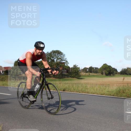 25.08.2024 - Elbe Triathlon Hamburg Fuchs,  Jonas http://msf.ph/oto/6828355 25.08.2024 09:29:57 Radfahren 98, 407, 138, 385, 401, 305, 101 meine-sportfotos.de