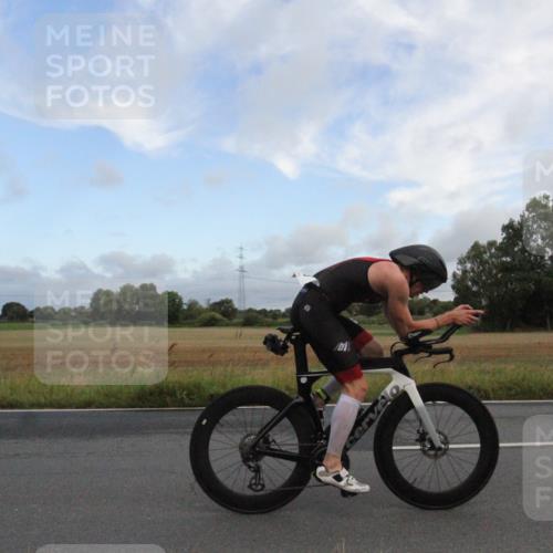 25.08.2024 - Elbe Triathlon Hamburg Fuchs,  Jonas http://msf.ph/oto/6828376 25.08.2024 08:37:53 Radfahren 78, 82 meine-sportfotos.de