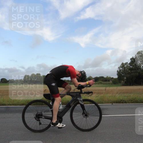 25.08.2024 - Elbe Triathlon Hamburg Fuchs,  Jonas http://msf.ph/oto/6828397 25.08.2024 08:38:37 Radfahren 106, 79 meine-sportfotos.de
