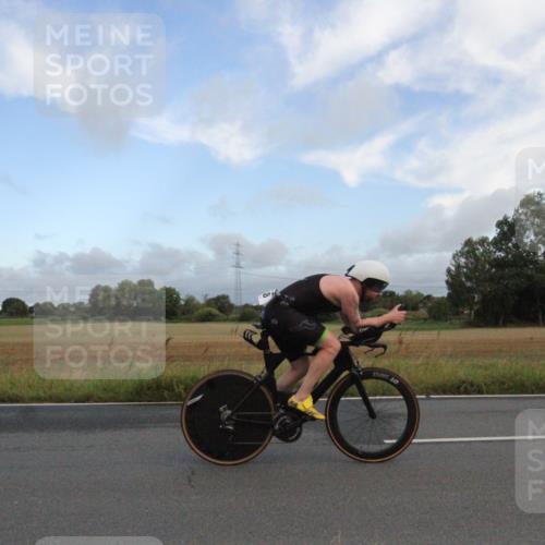 25.08.2024 - Elbe Triathlon Hamburg Fuchs,  Jonas http://msf.ph/oto/6828406 25.08.2024 08:39:30 Radfahren 38 meine-sportfotos.de