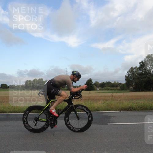 25.08.2024 - Elbe Triathlon Hamburg Fuchs,  Jonas http://msf.ph/oto/6828414 25.08.2024 08:40:00 Radfahren 71, 100 meine-sportfotos.de