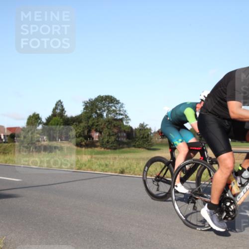 25.08.2024 - Elbe Triathlon Hamburg Fuchs,  Jonas http://msf.ph/oto/6828427 25.08.2024 09:30:43 Radfahren 250, 70, 44, 304, 362 meine-sportfotos.de
