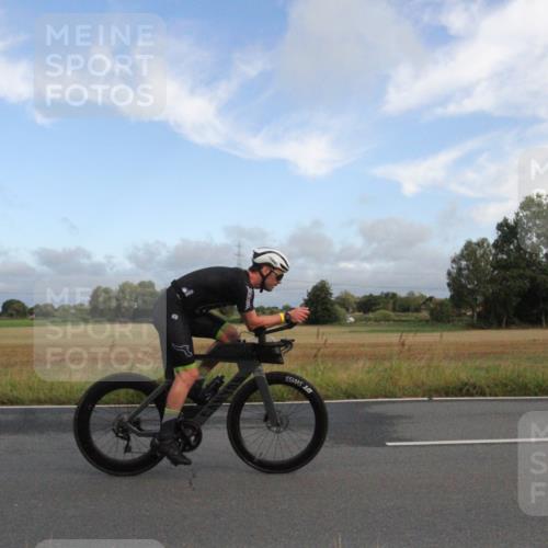 25.08.2024 - Elbe Triathlon Hamburg Fuchs,  Jonas http://msf.ph/oto/6828448 25.08.2024 08:41:06 Radfahren 50, 39, 34, 75 meine-sportfotos.de