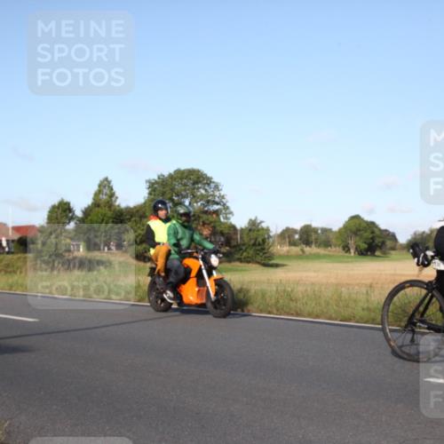 25.08.2024 - Elbe Triathlon Hamburg Fuchs,  Jonas http://msf.ph/oto/6828480 25.08.2024 09:31:12 Radfahren 67, 113, 136, 187, 257, 302, 307, 312, 482, 243 meine-sportfotos.de